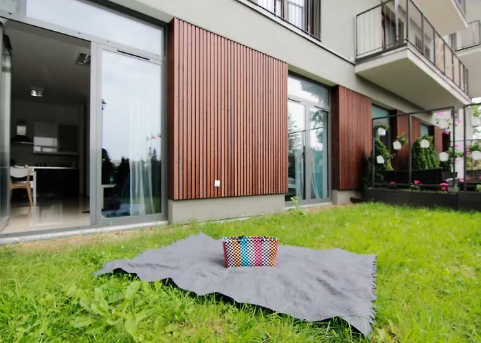 Walonska 7 - With Garden * Breslavia